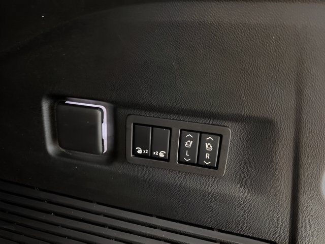 2024 GMC Yukon XL Denali Ultimate - Photo 10