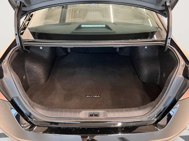 2025 Nissan Altima SV - Photo 11
