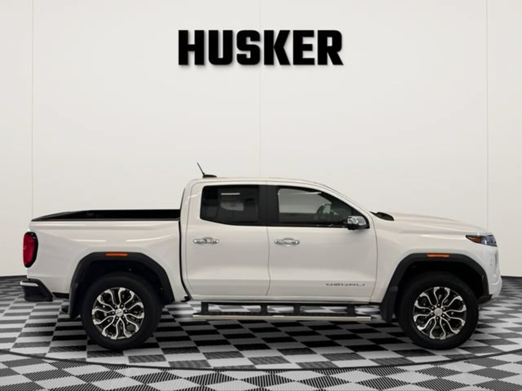 Used 2025 GMC Canyon Denali Truck