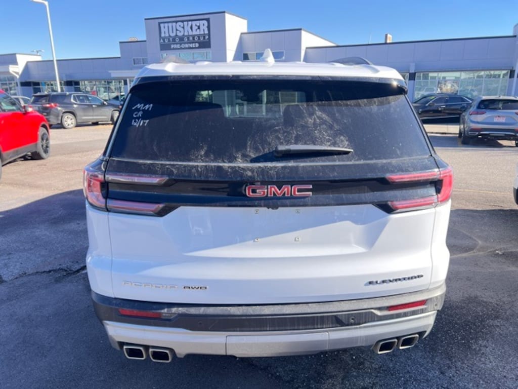 Used 2025 GMC Acadia Elevation SUV