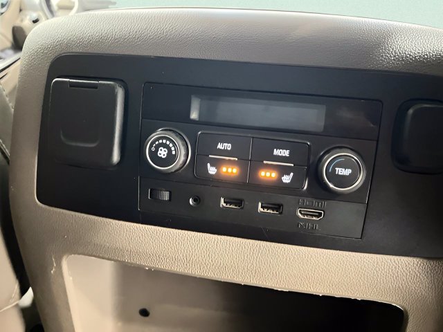 Used 2019 GMC Yukon XL SLT SUV