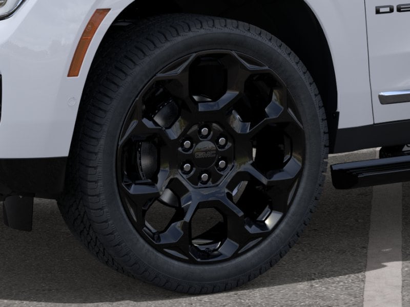 2026 GMC Yukon XL Denali - Photo 9