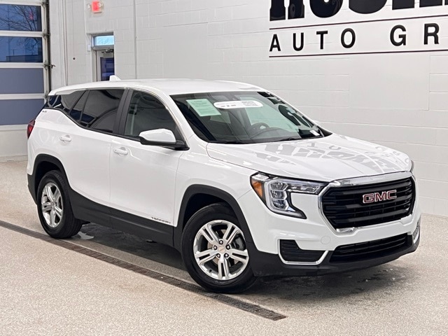 2024 GMC Terrain SLE's photo