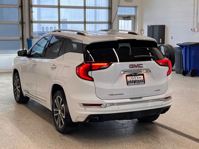 View vehicle photo 7