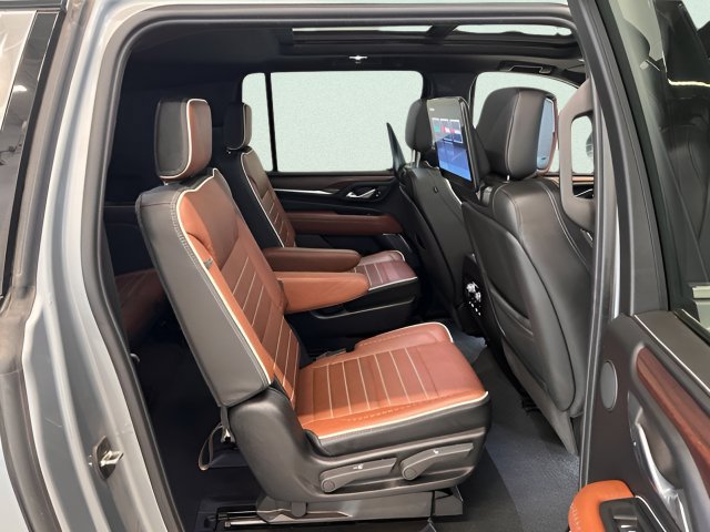 2024 GMC Yukon XL Denali Ultimate - Photo 13