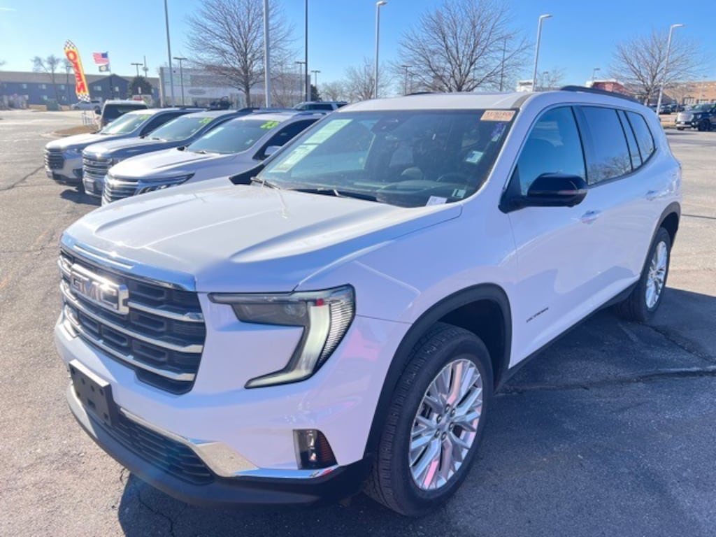 Used 2025 GMC Acadia Elevation SUV