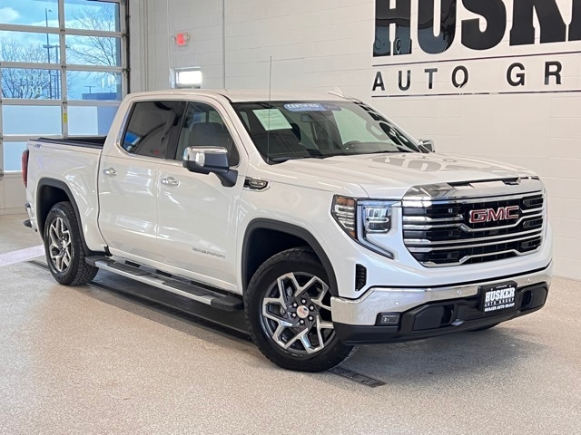 2024 GMC Sierra 1500 SLT's photo