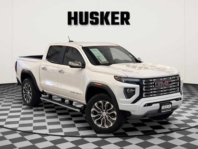 2023 GMC Canyon 4WD Denali Crew Cab Short Box's photo