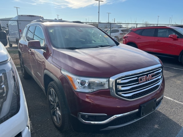 2017 GMC Acadia SLT-2's photo