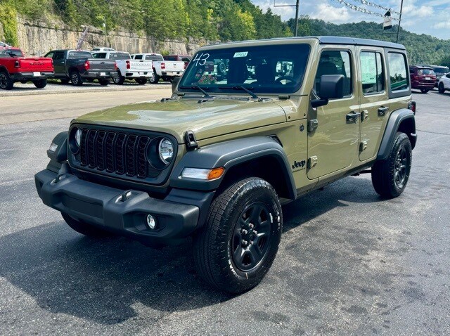 2025 Jeep Wrangler Sport photo 3