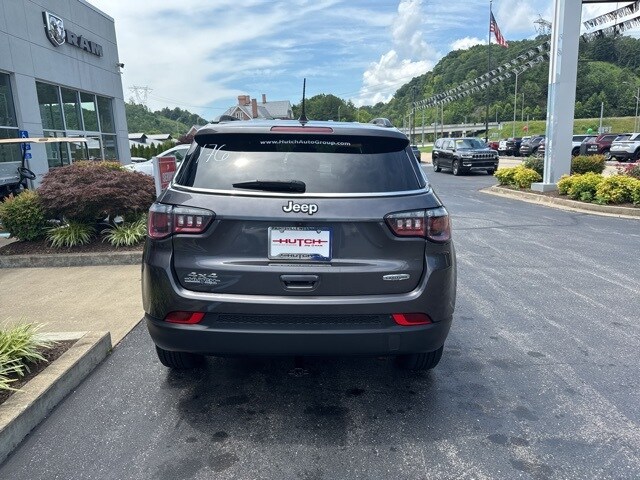 2022 Jeep Compass North Edition Latitude photo 3