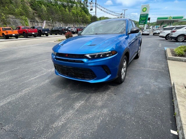 2025 Dodge Hornet GT photo 4