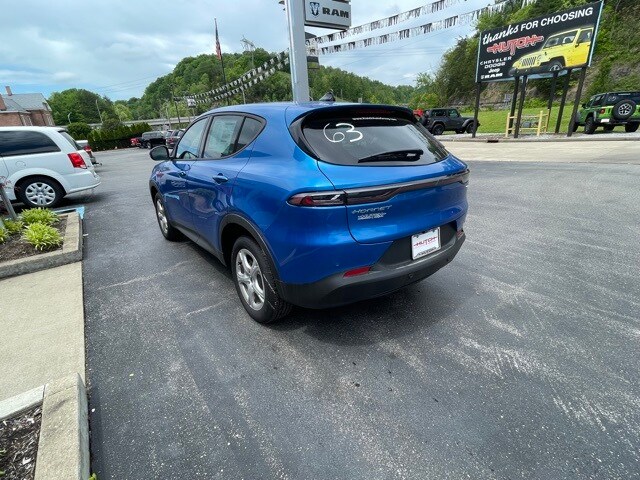 2025 Dodge Hornet GT photo 3