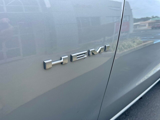 2025 Dodge Durango R/T Plus photo 4
