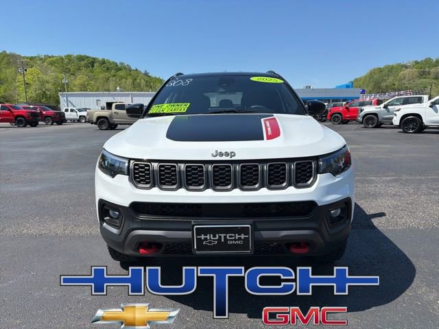 2025 Jeep Compass Trailhawk - Photo 6