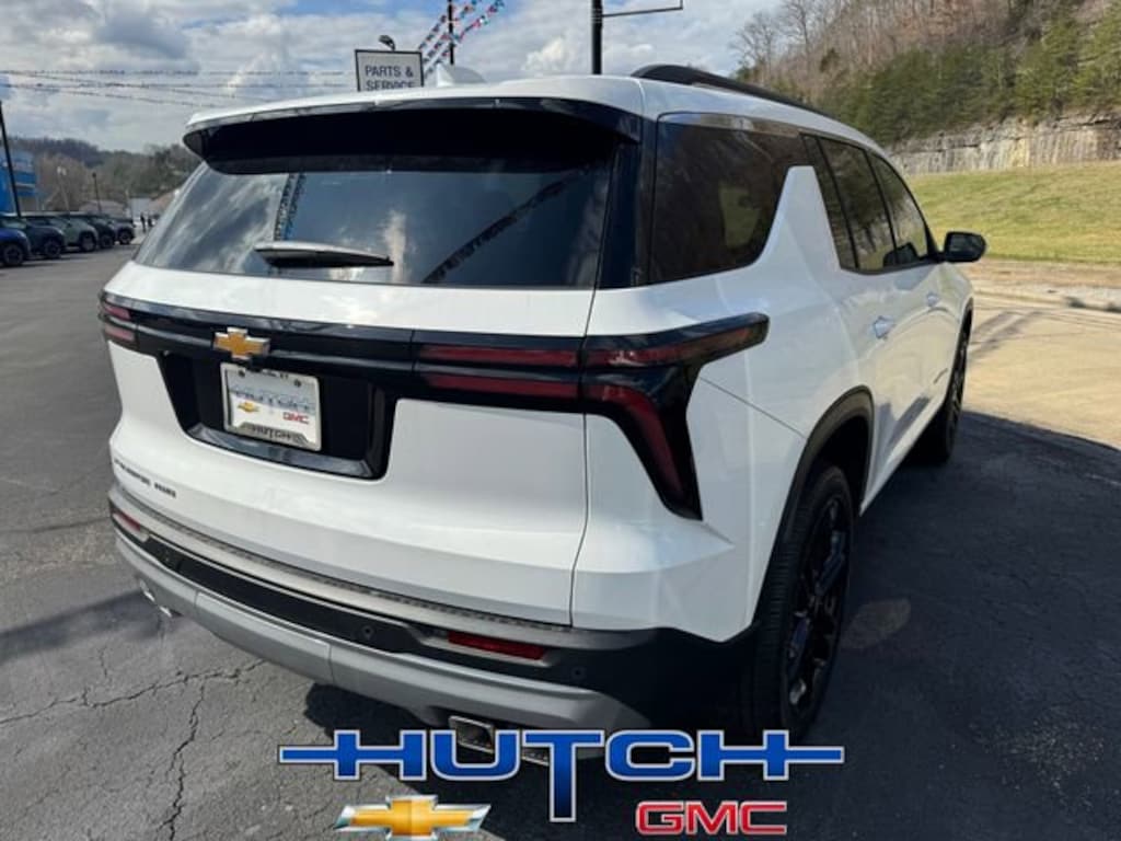 New 2026 Chevrolet Traverse LT SUV