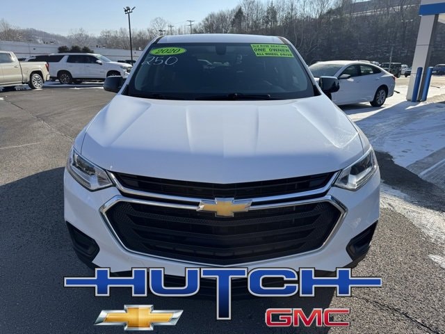 Used 2020 Chevrolet Traverse LS with VIN 1GNEVFKW2LJ125406 for sale in Paintsville, KY