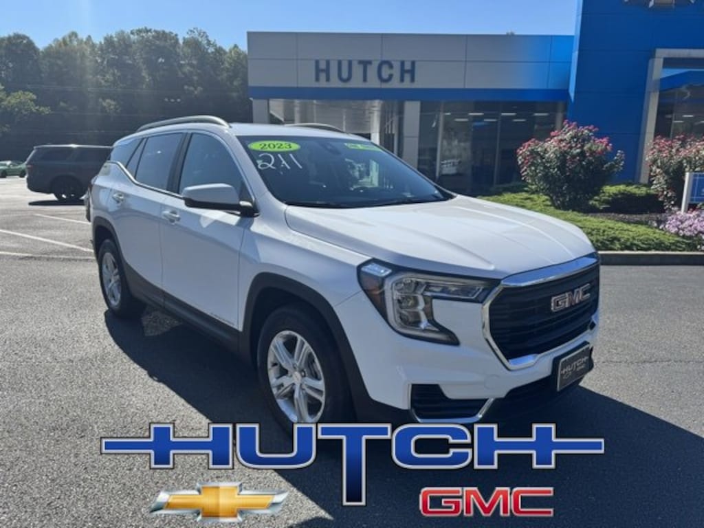 Used 2023 GMC Terrain SLE SUV