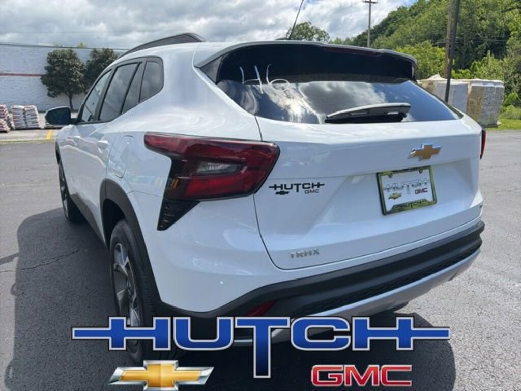 New 2026 Chevrolet Trax LT SUV