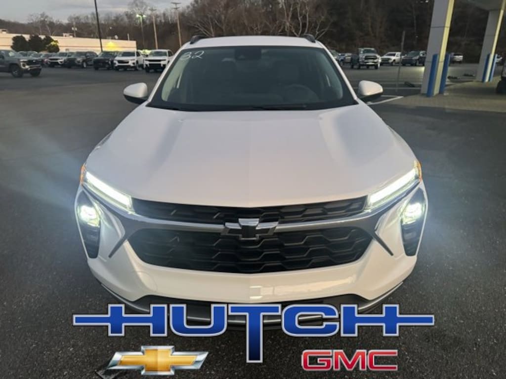 New 2026 Chevrolet Trax LT SUV