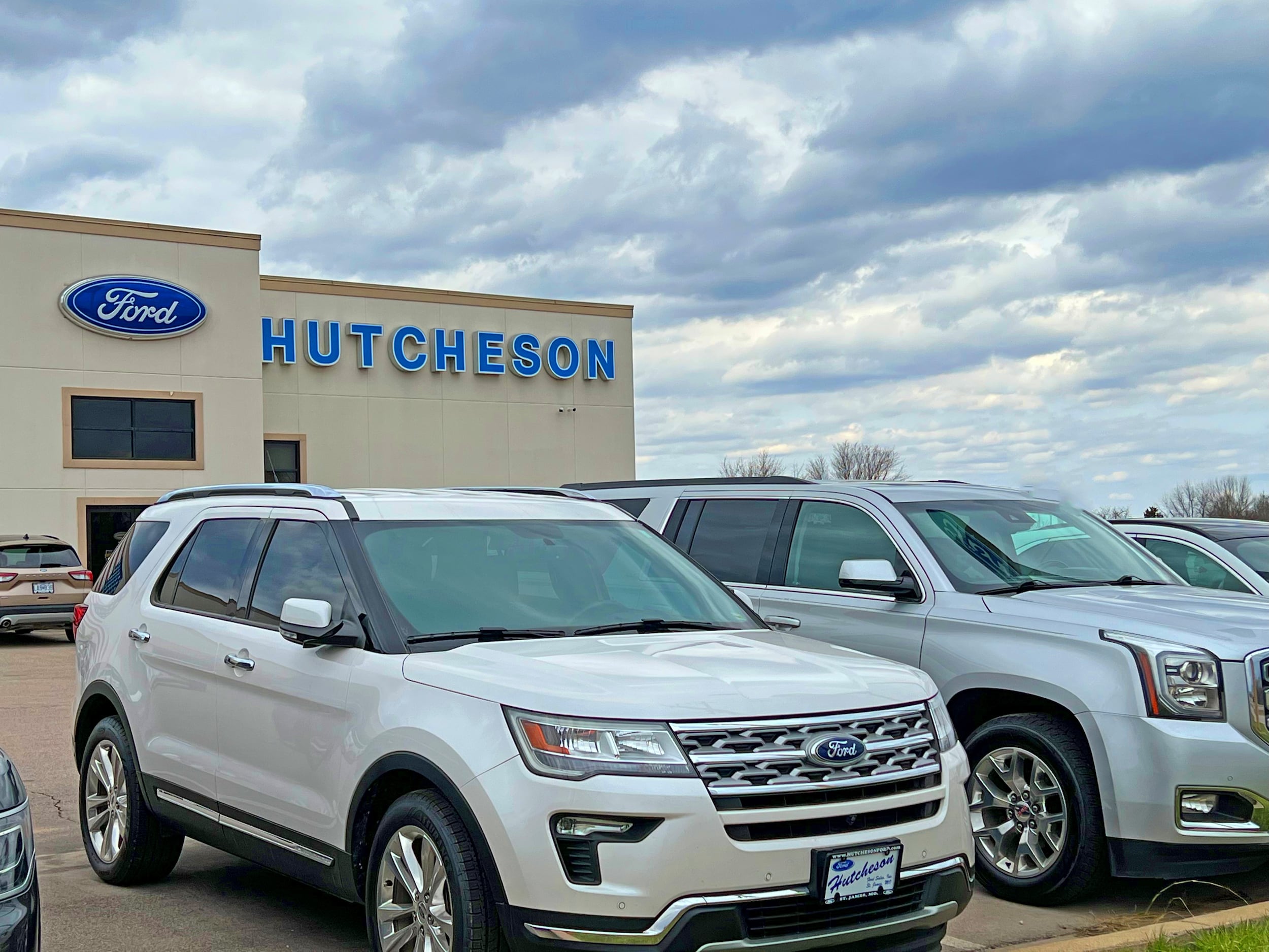 Hutcheson Ford New & Used Ford Dealer in Saint James, MO