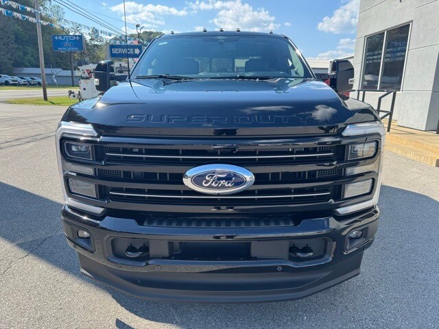 2026 Ford F-250 Platinum photo 2