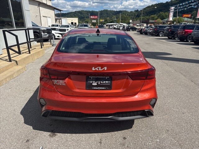 2023 Kia Forte LXS photo 4