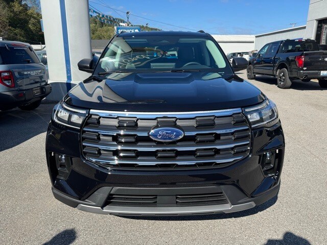 2026 Ford Explorer photo 3
