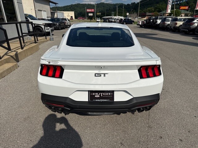 2025 Ford Mustang GT Premium photo 4