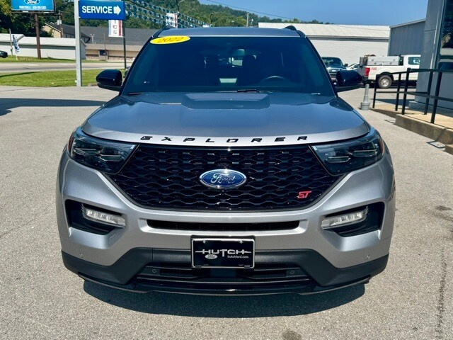 2022 Ford Explorer ST photo 2