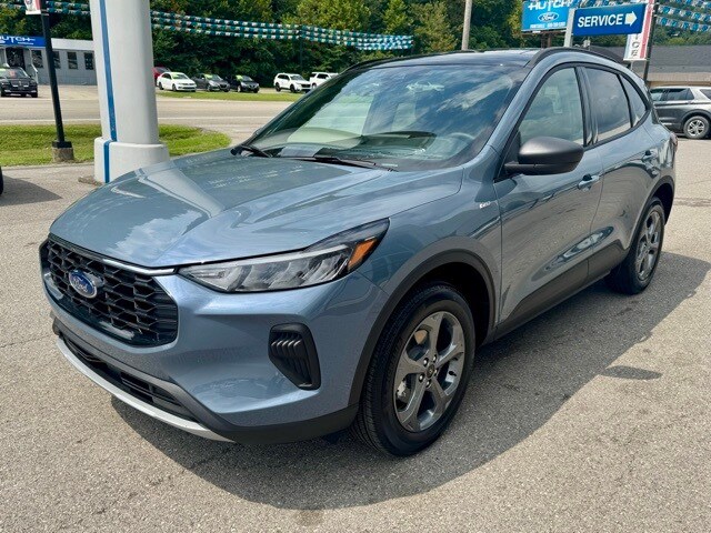 2025 Ford Escape ST-Line photo 3