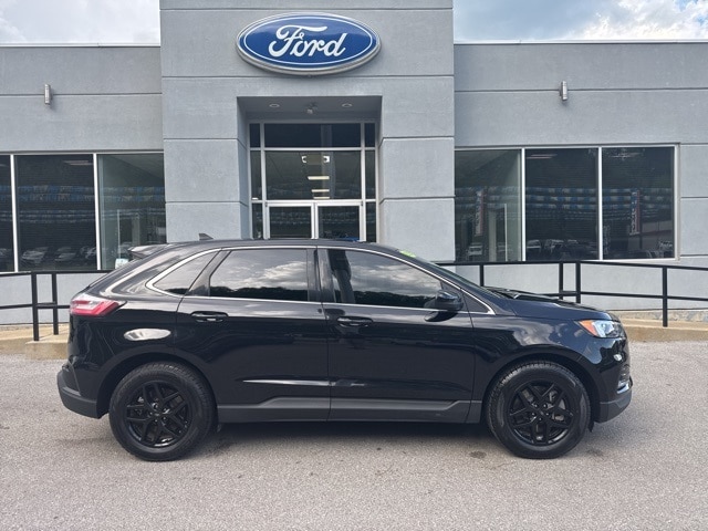 Used 2024 Ford Edge SEL with VIN 2FMPK4J90RBA48666 for sale in Paintsville, KY