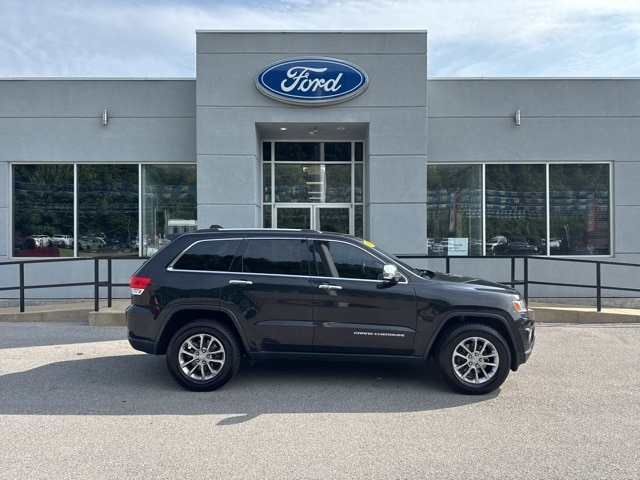 Used 2016 Jeep Grand Cherokee Limited with VIN 1C4RJFBGXGC321778 for sale in Paintsville, KY