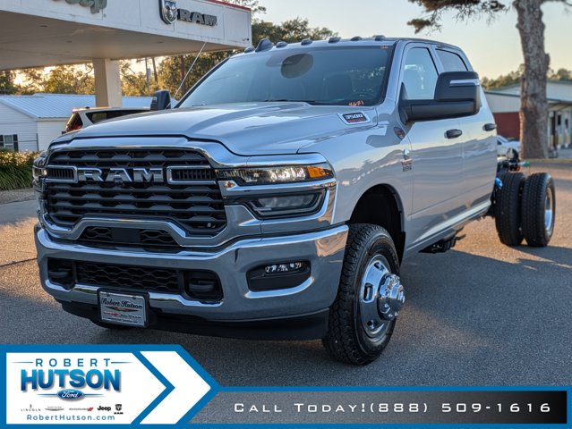 2026 Ram 3500 Tradesman Big Horn photo 2