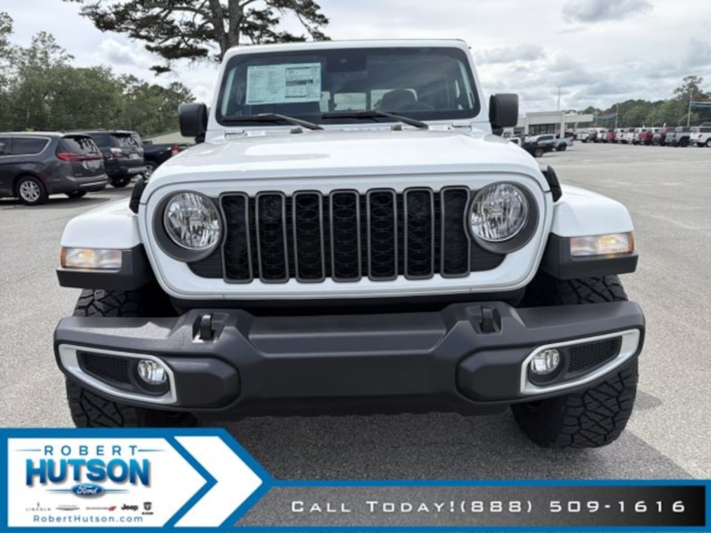 New 2024 Jeep Gladiator Sport S Pickup