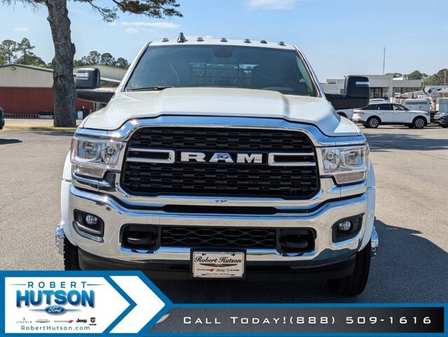 2024 Ram 4500 Tradesman SLT Laramie photo 2