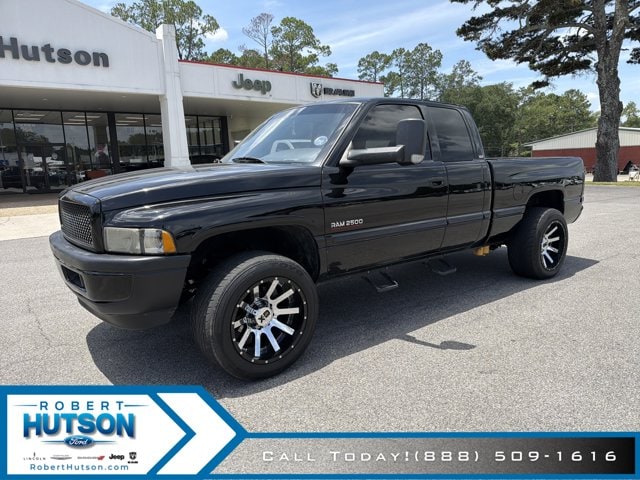 Used 1999 Dodge Ram Pickup ST with VIN 1B7KC2361XJ630741 for sale in Moultrie, GA
