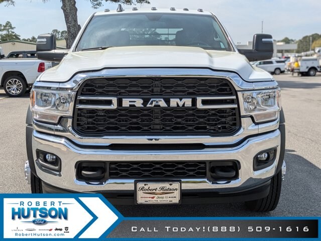 2024 Ram 4500 Tradesman SLT Laramie photo 3