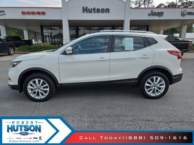 2022 Nissan Rogue Sport SV