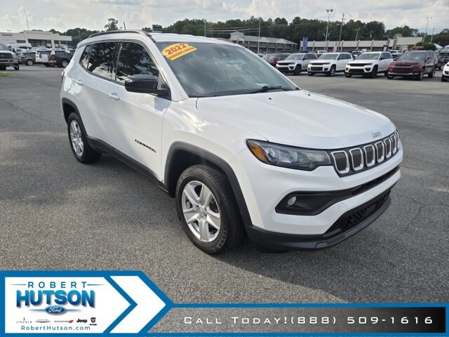 2022 Jeep Compass Latitude photo 4