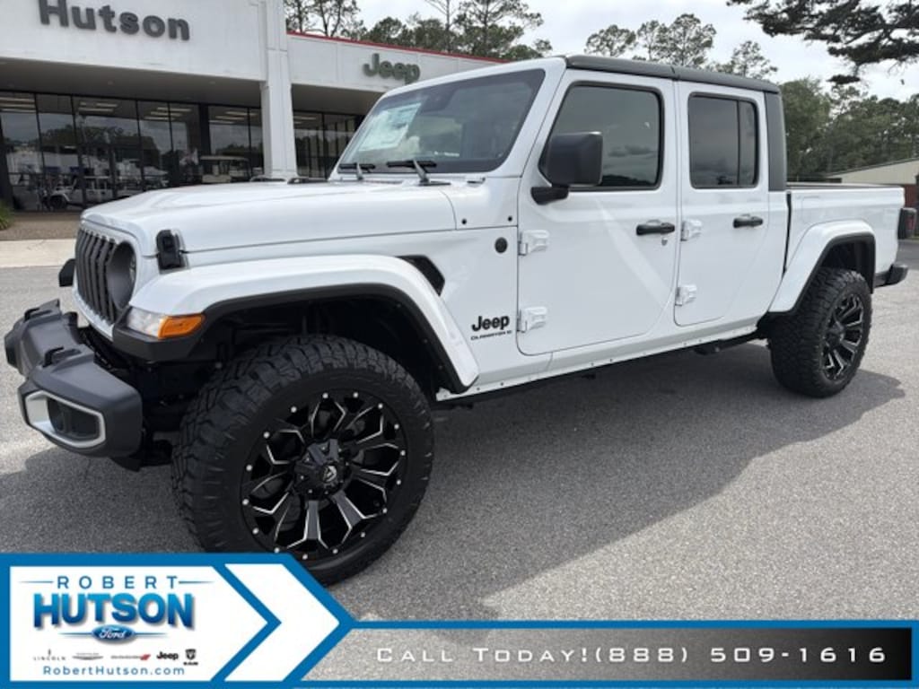 New 2024 Jeep Gladiator Sport S Pickup