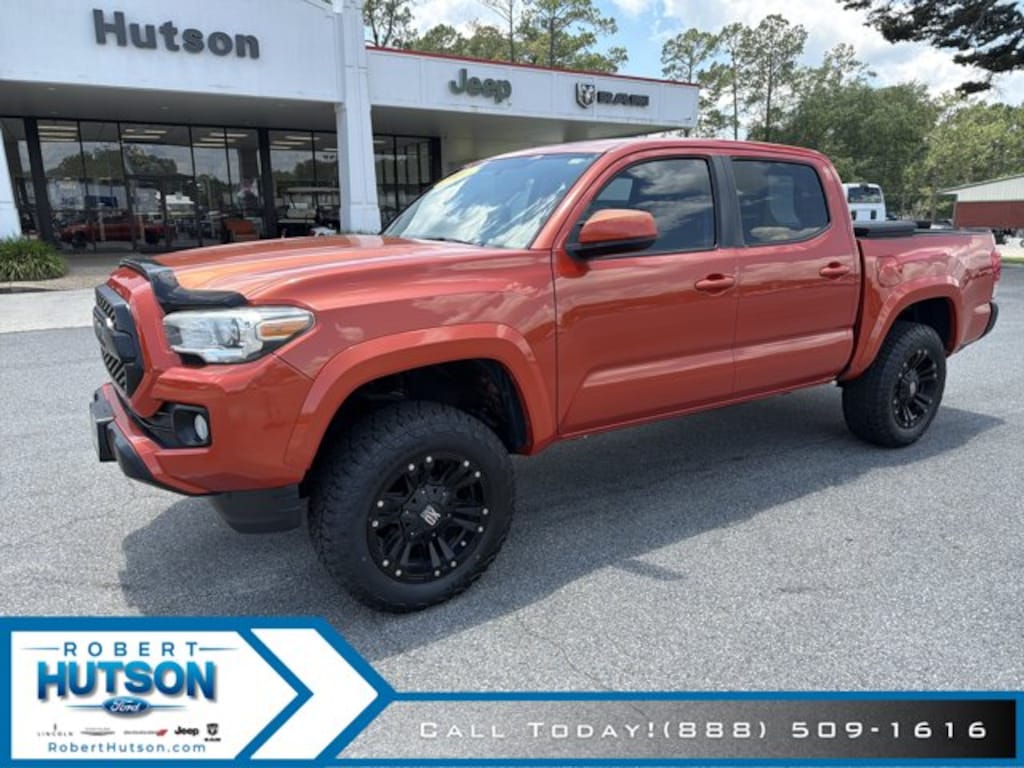 Used 2017 Toyota Tacoma SR5 Truck