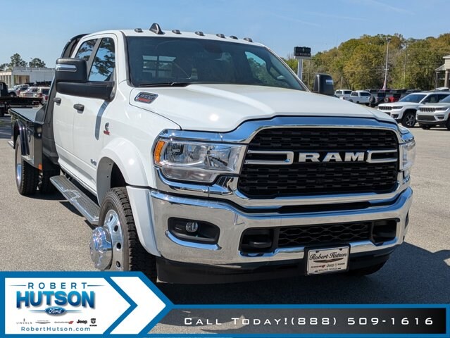 2024 Ram 4500 Tradesman SLT Laramie photo 3