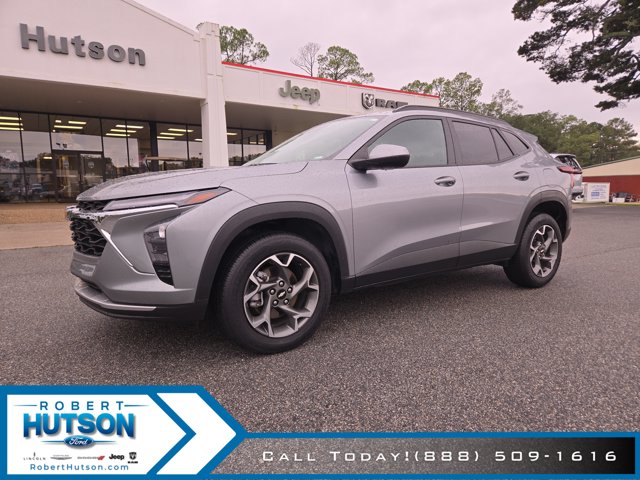 Used 2024 Chevrolet Trax LT SUV