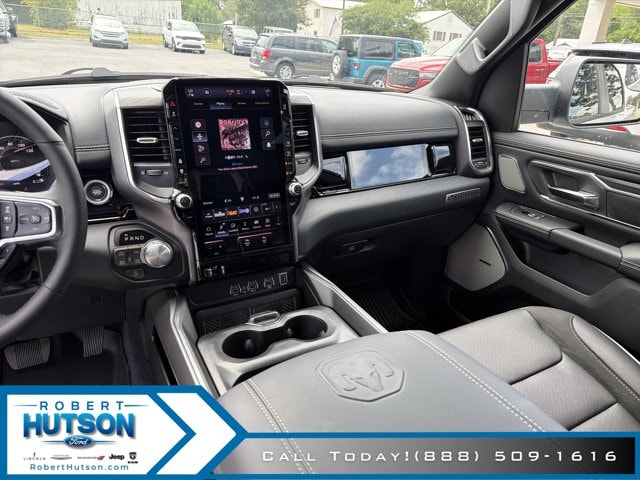 2026 RAM 1500 Laramie - Photo 17