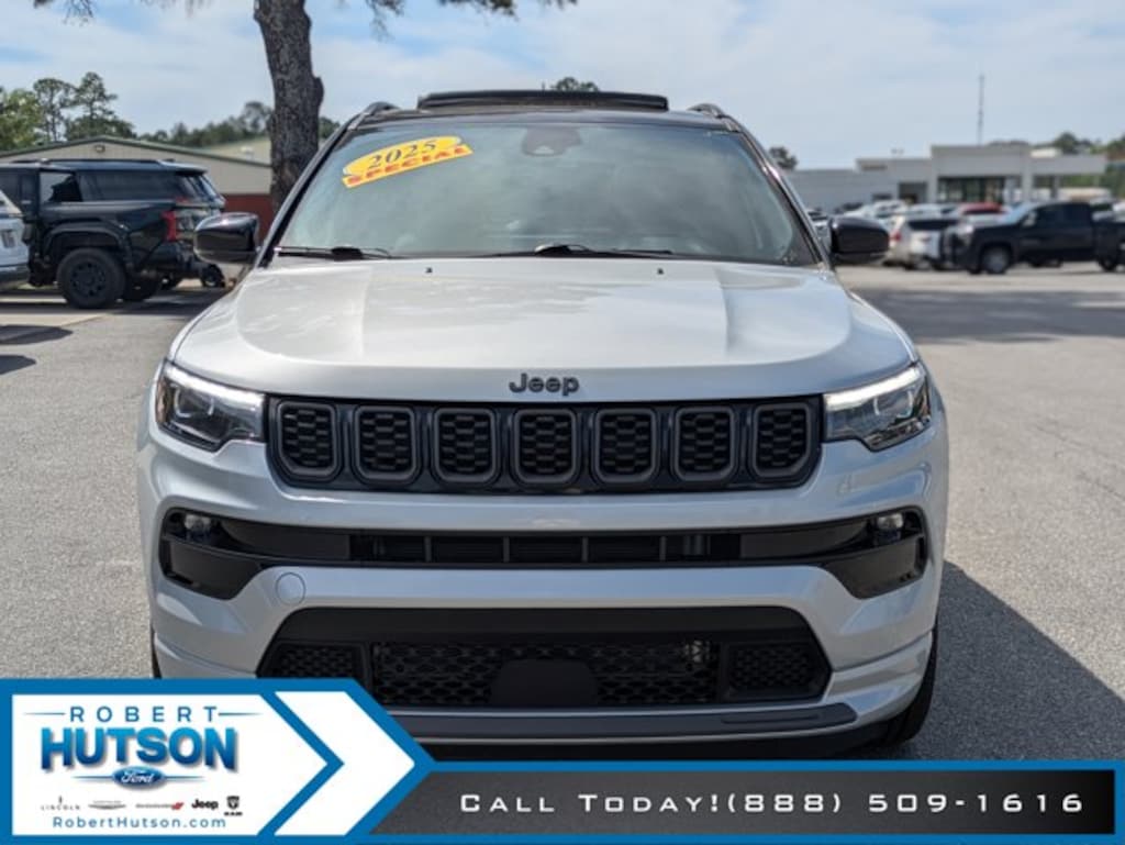 Used 2025 Jeep Compass Limited SUV