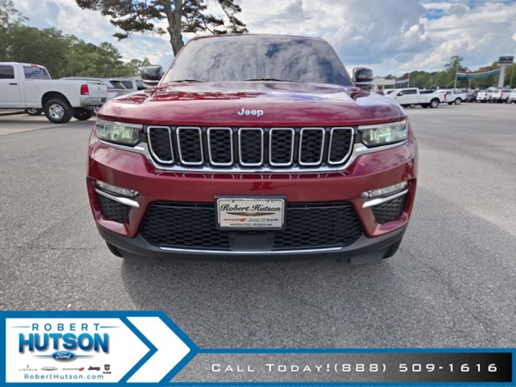 Used 2023 Jeep Grand Cherokee Limited SUV