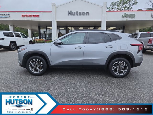 Used 2024 Chevrolet Trax LT SUV