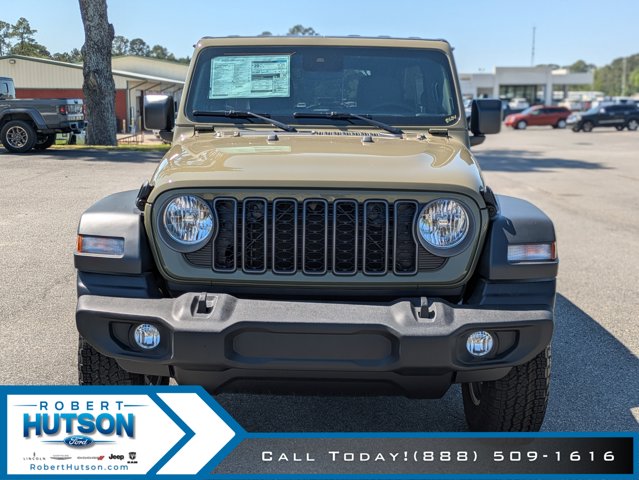 2025 Jeep Wrangler Sport photo 3
