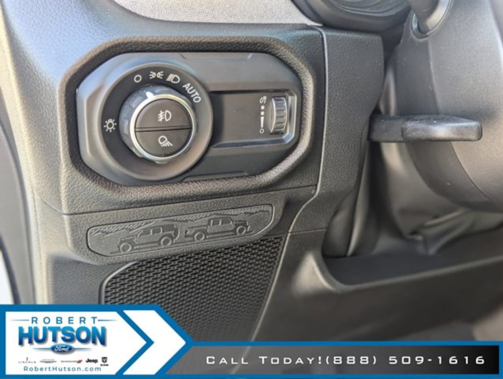 New 2024 Jeep Gladiator Sport Pickup